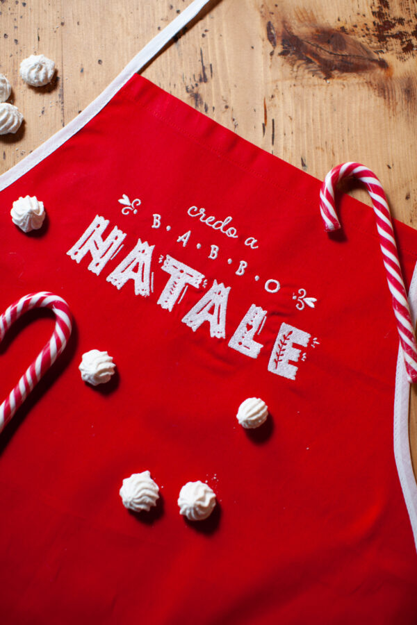 Grembiule da cucina con frase di Natale "Credo a Babbo Natale" - immagine 2